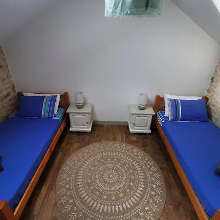 3 Self-contained With Pool And Games بيت للعطل *