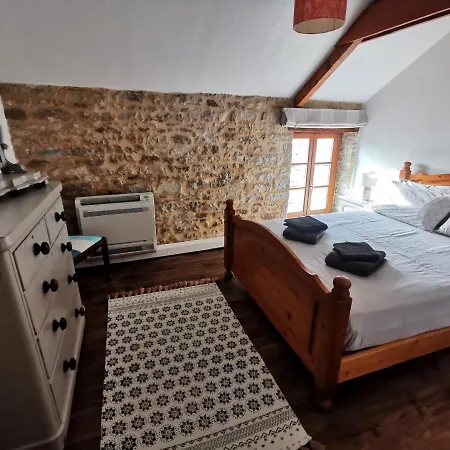 3 Self-contained With Pool And Games Holiday home *