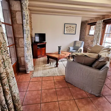3 Self-contained With Pool And Games Saint-Georges-de-Noisne