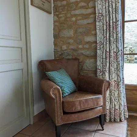 3 Self-contained With Pool And Games * Saint-Georges-de-Noisné