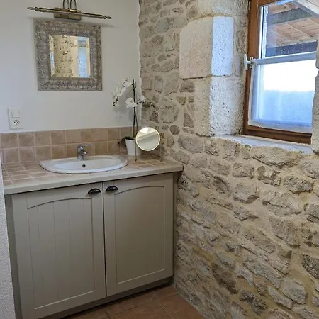 3 Self-contained With Pool And Games Hébergement de vacances *