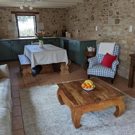 3 Self-contained With Pool And Games * Saint-Georges-de-Noisné