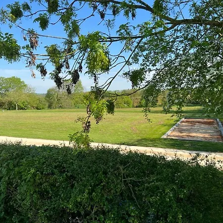 3 Self-contained With Pool And Games