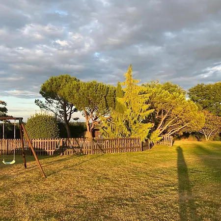 3 Self-contained With Pool And Games