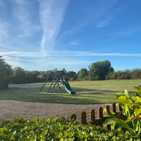 3 Self-contained With Pool And Games Hébergement de vacances