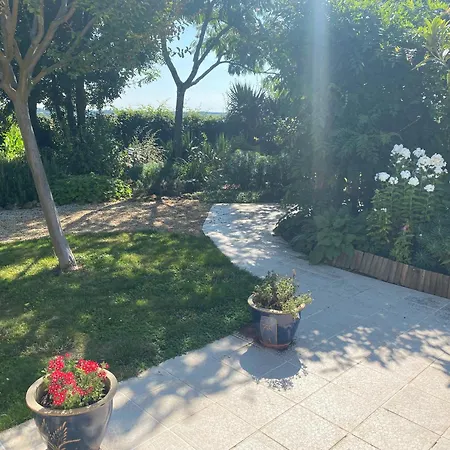 بيت للعطل 3 Self-contained With Pool And Games *