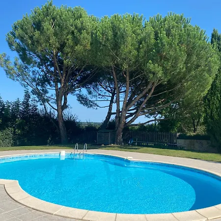 3 Self-contained With Pool And Games *