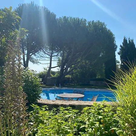 Hébergement de vacances 3 Self-contained With Pool And Games