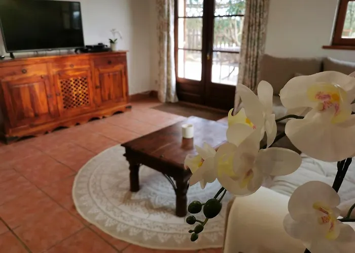 3 Self-contained With Pool And Games * Saint-Georges-de-Noisné