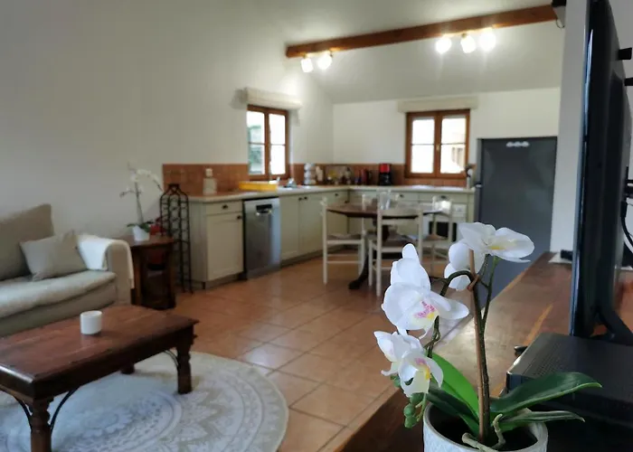 3 Self-contained With Pool And Games Vakantiehuis