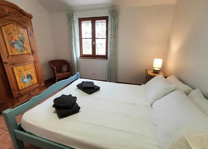 3 Self-contained With Pool And Games