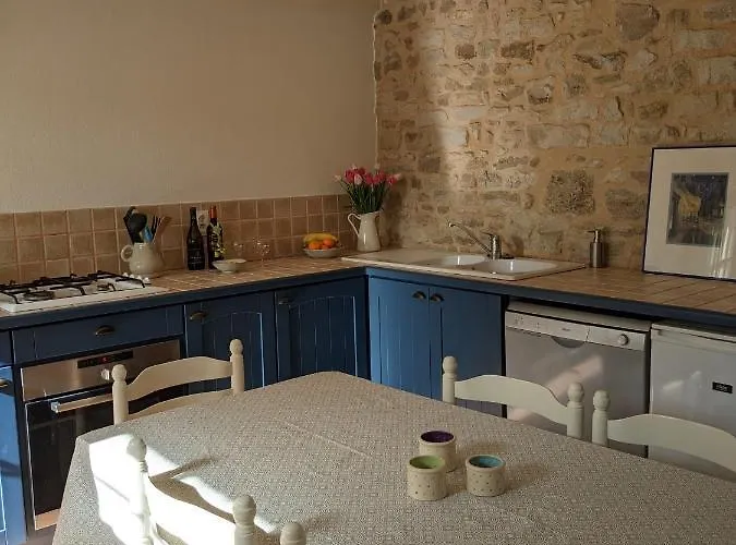 3 Self-contained With Pool And Games *