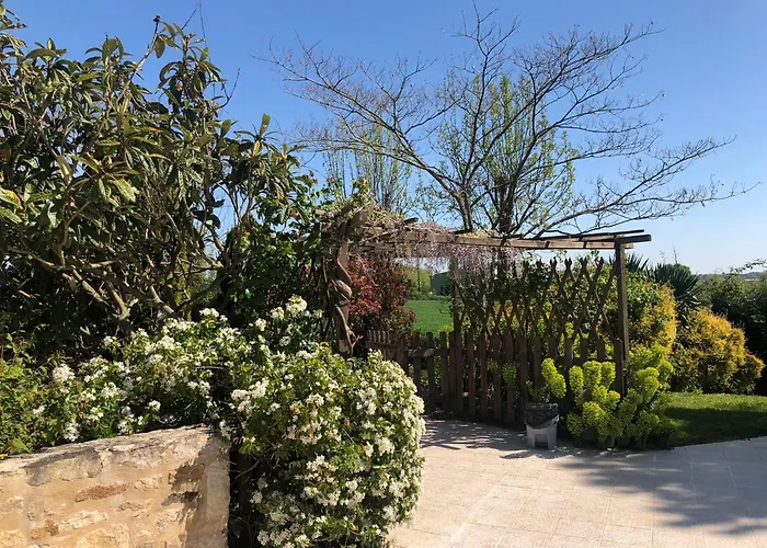 Vakantiehuis 3 Self-contained With Pool And Games