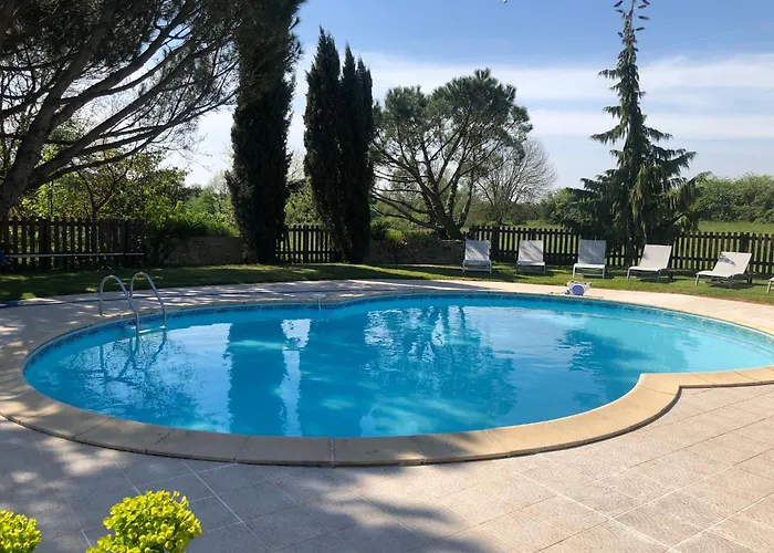 Vakantiehuis 3 Self-contained With Pool And Games Saint-Georges-de-Noisné