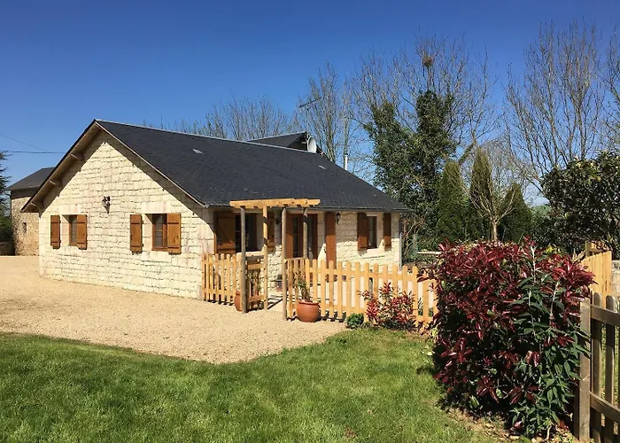 3 Self-contained With Pool And Games *