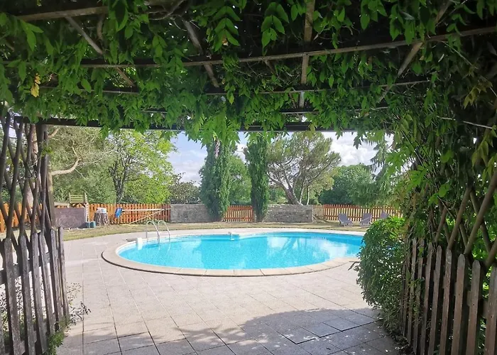 Vakantiehuis 3 Self-contained With Pool And Games