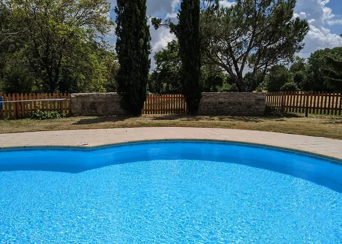 3 Self-contained With Pool And Games Vakantiehuis Saint-Georges-de-Noisné