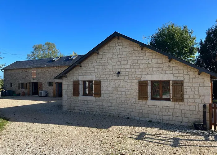 Vakantiehuis 3 Self-contained With Pool And Games