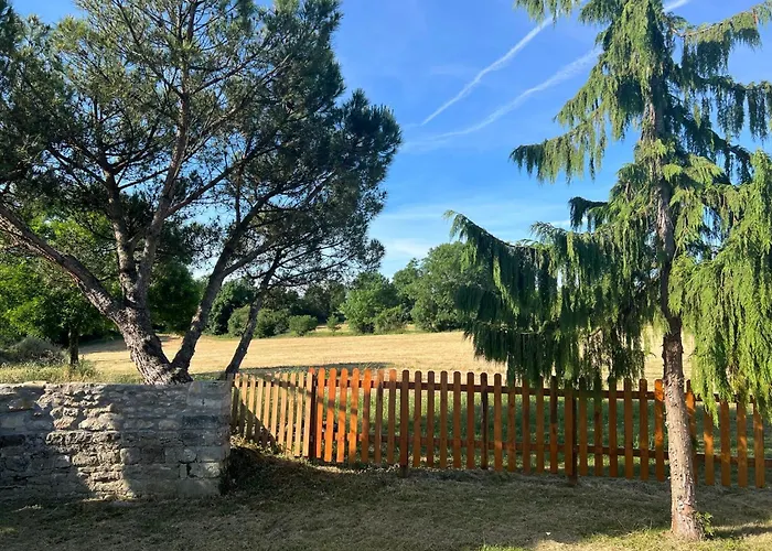 3 Self-contained With Pool And Games *